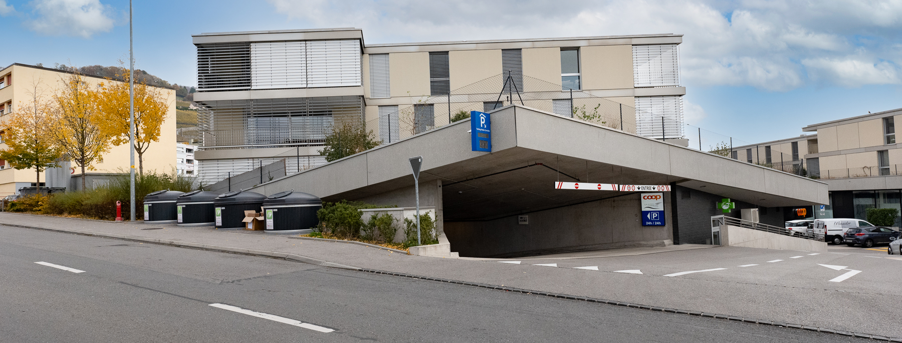 Parking Petite Corniche à Lutry